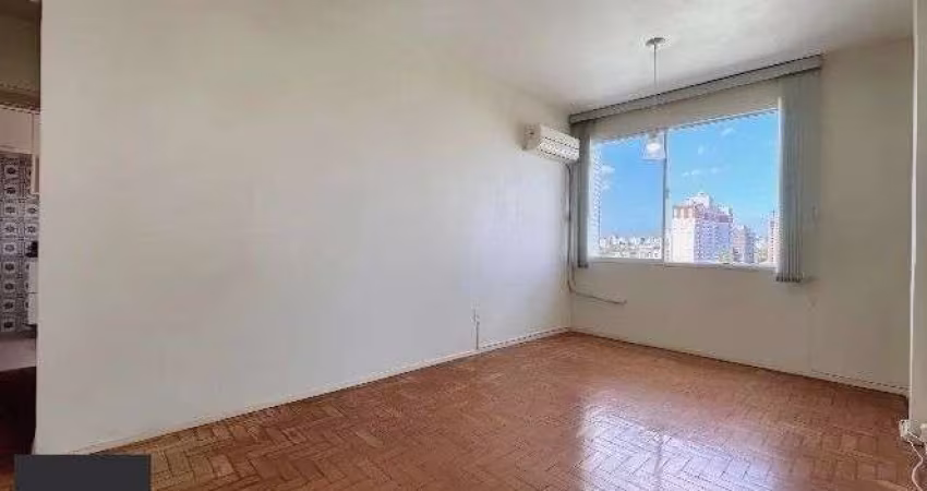 Apartamento de 2 quartos com elevador e vaga de garagem no Bairro Cidade Baixa