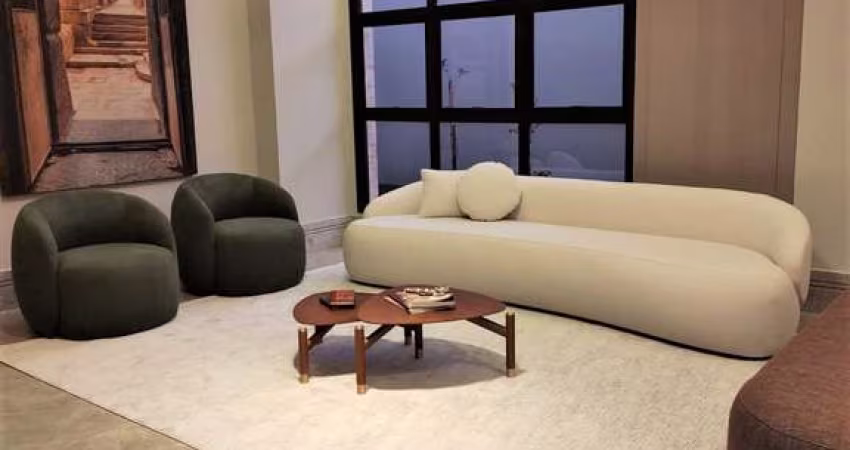 Excelente apartamento 2 dormitórios semi mobiliado no Mont`t Serrat