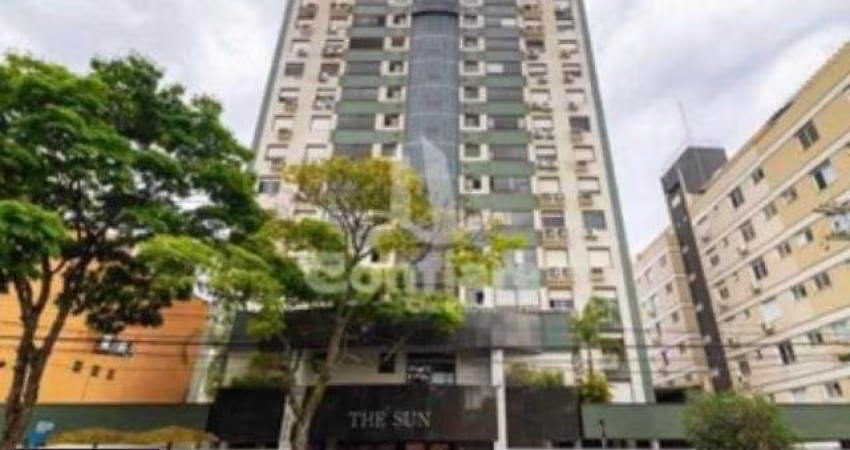 Apartamento 2 dormitórios, 2 vagas, elevado Centro Histórico