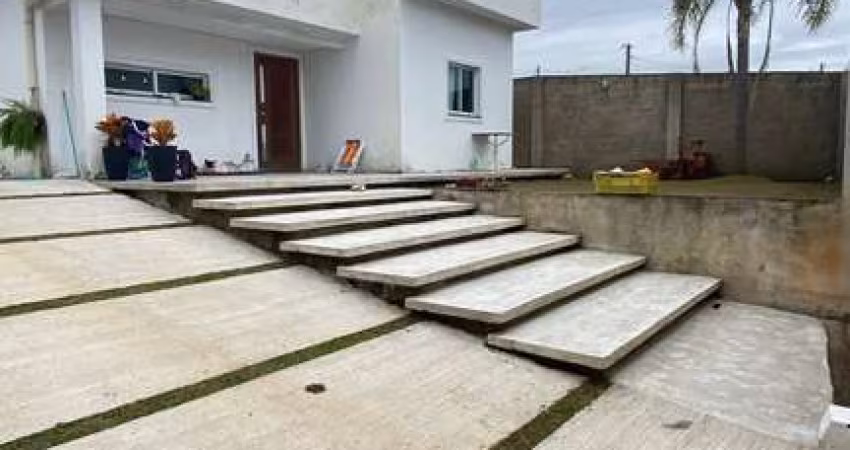 Casa - 175 m², 3 dormitórios, 2 vagas de garagem, Belém Velho, Porto Alegre