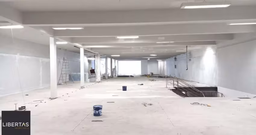 Imóvel comercial na rua Rua Vinte e Quatro de Outubro, no bairro Moinhos de Vento, em Porto Alegre