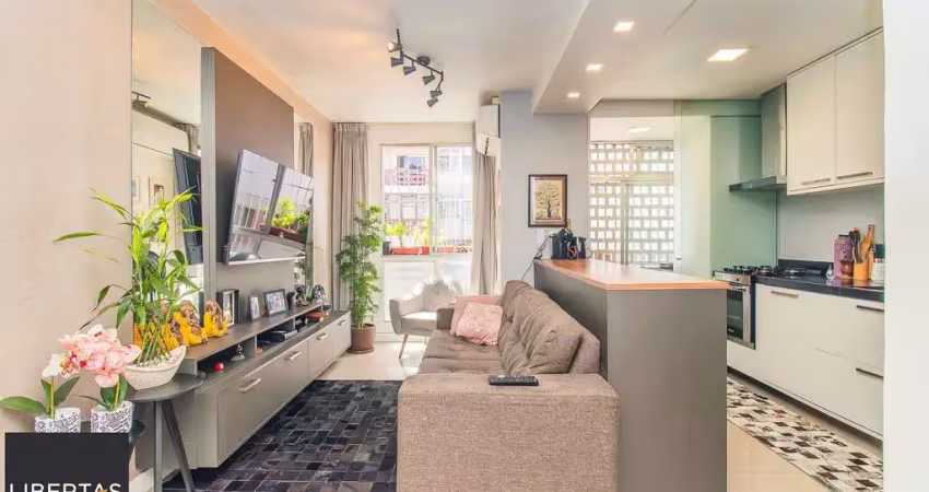 Apartamento dois dormitórios 68,00m² no bairro glória