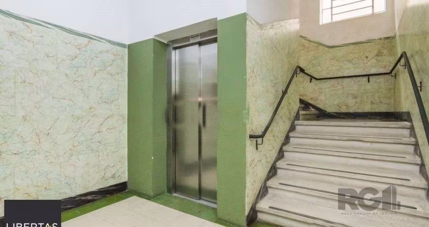 Apartamento de dois quartos no bairro BOM FIM em Porto Alegre