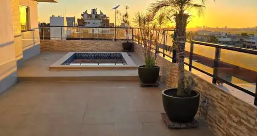 Cobertura com piscina privativa à venda no Jardim Lindóia – POA