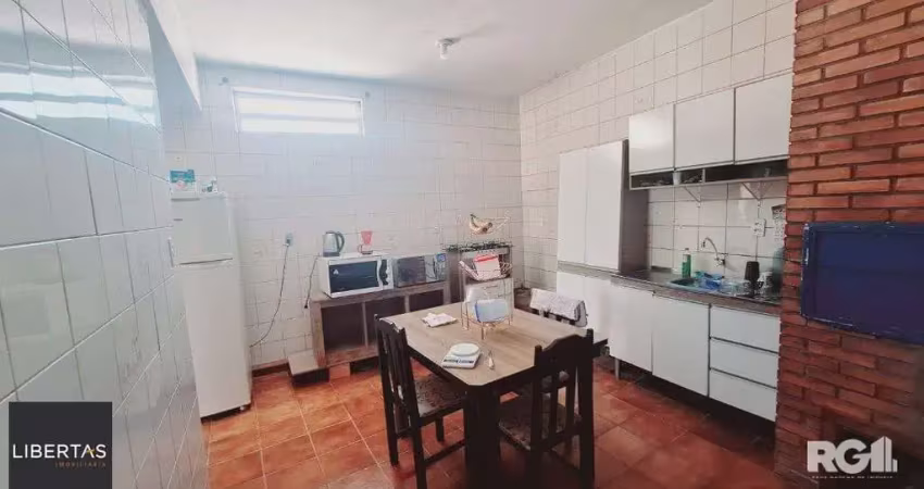 Casa com 3 dormitórios, 5 vagas, no bairro jardim carvalho, porto alegre rs