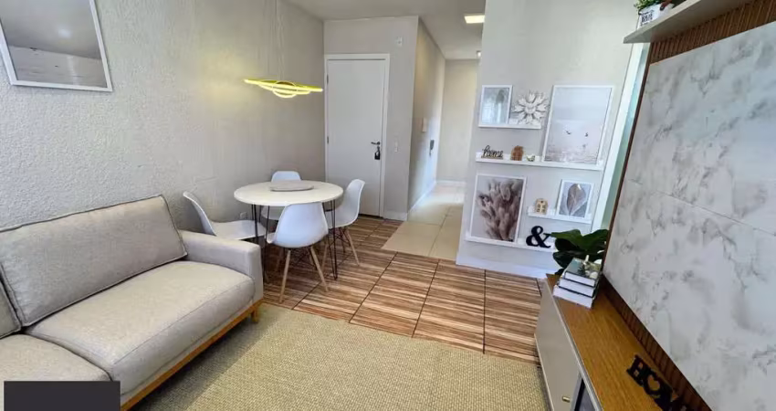 Apartamento Semimobiliado de 2 Quartos à Venda na Hípica, Porto Alegre, RS