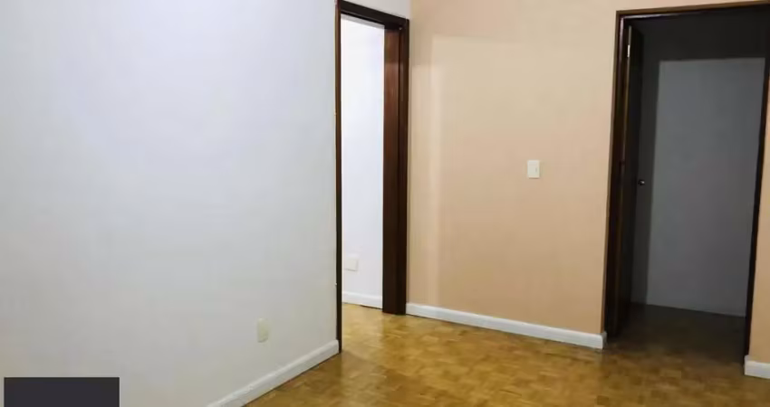 Apartamento de 2 dormitórios com garagem no bairro rio branco