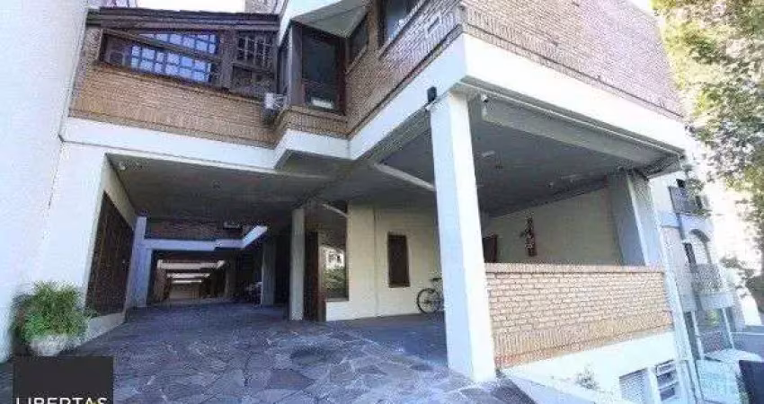 Casa sobrado em condomínio com 4 pisos de 3 dormitórios sendo 3 suítes para venda na av. lucas de oliveira no bairro bela vista em porto alegre/rs.