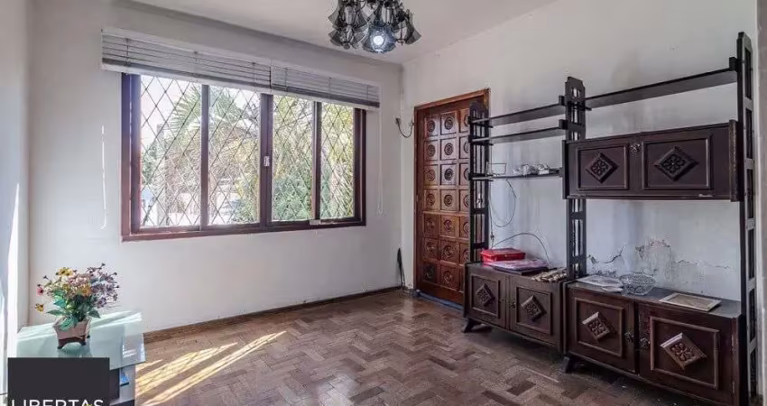 Casa com 6 quartos à venda na Rua Fernando Abbott, 1227, Passo da Areia, Porto Alegre