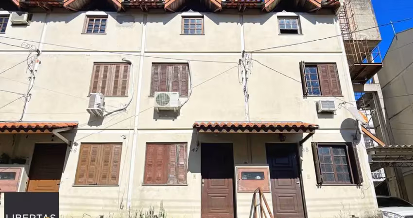 Casa em condomínio fechado com 2 quartos à venda na Avenida Monte Cristo, 100, Vila Nova, Porto Alegre