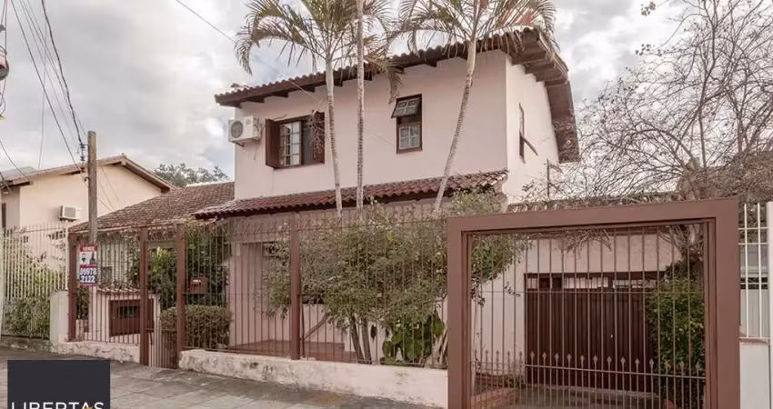 Casa com 4 quartos à venda na Rua Três Passos, 107, Passo da Areia, Porto Alegre