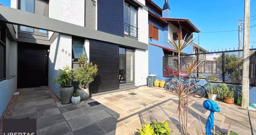 Casa com 3 quartos à venda na Rua Pau Brasil, 610, Hípica, Porto Alegre