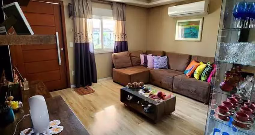 Casa com 2 dormitórios, suíte, piscina e espaço gourmet no jardim algarve