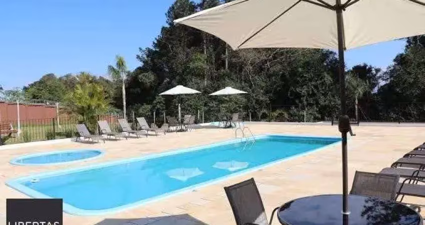 Casa de condomínio com 2 quartos e 2 vagas à venda, 66m² - formoza