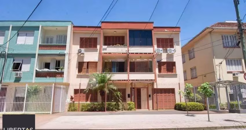 Apartamento térreo com pátio com 2 quartos e 66m² à venda em cristo redentor