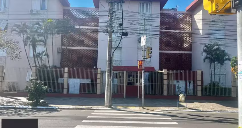 03 dorm, transformados em 02, passo da areia, 58 m², reformado, semi mobiliado