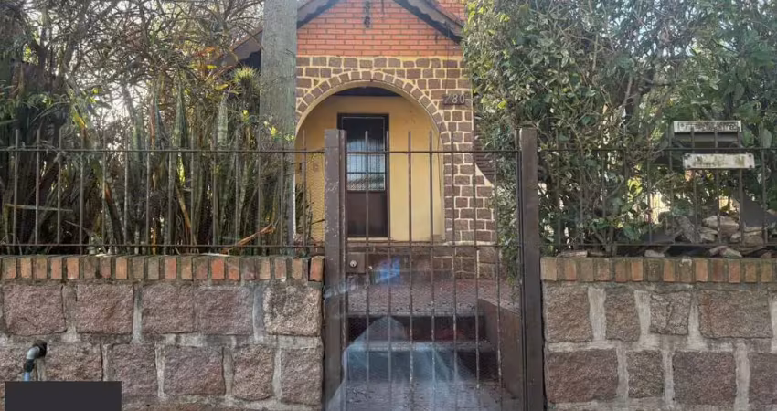 Casa com 2 quartos à venda na Rua Padre João Batista Reus, 760, Vila Conceição, Porto Alegre