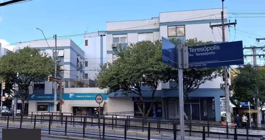 Apartamento com 3 quartos à venda na Avenida Clemenciano Barnasque, 70, Teresópolis, Porto Alegre