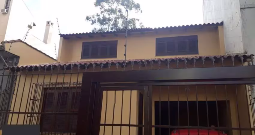 Casa sobrado no bairro auxiliadora de 3 dormitórios e 3 vagas