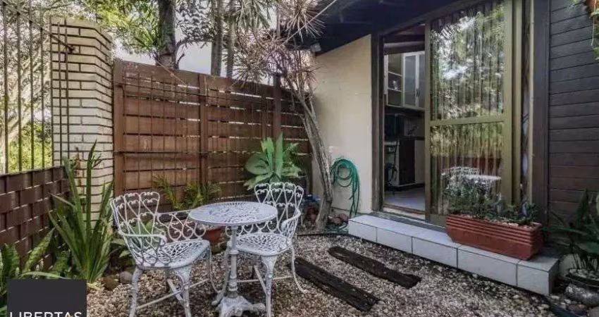 Casa em condomínio fechado com 3 dormitórios suíte  e lazer completo 101m²