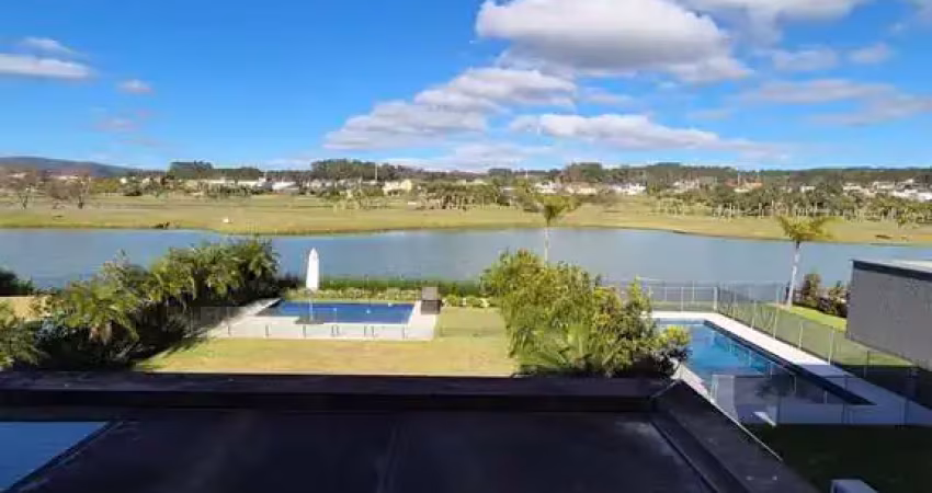 Casa em condomínio fechado com 3 quartos à venda na Avenida Juca Batista, 9000, Belém Novo, Porto Alegre