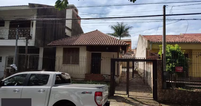 Casa com 03 quartos no bairro são pedro em porto alegre