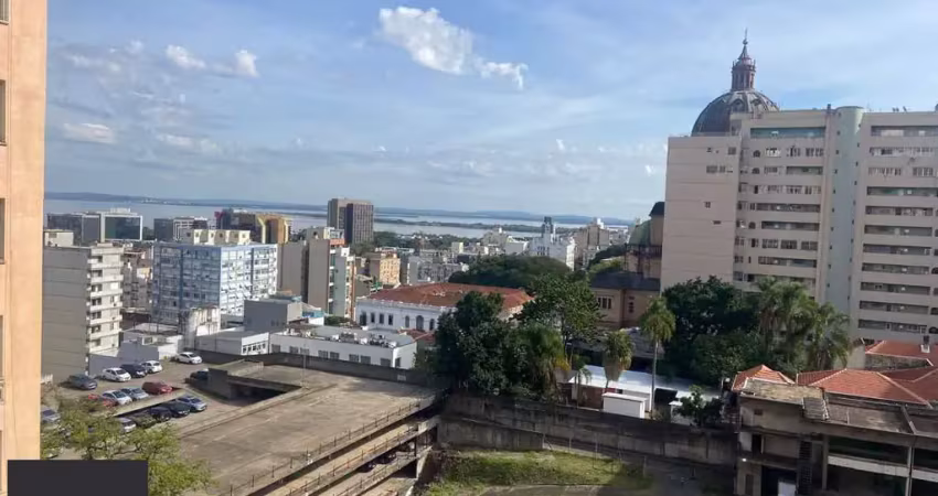 Apartamento com vista para o guaíba com 4 quartos, portaria e elevador no centro histórico