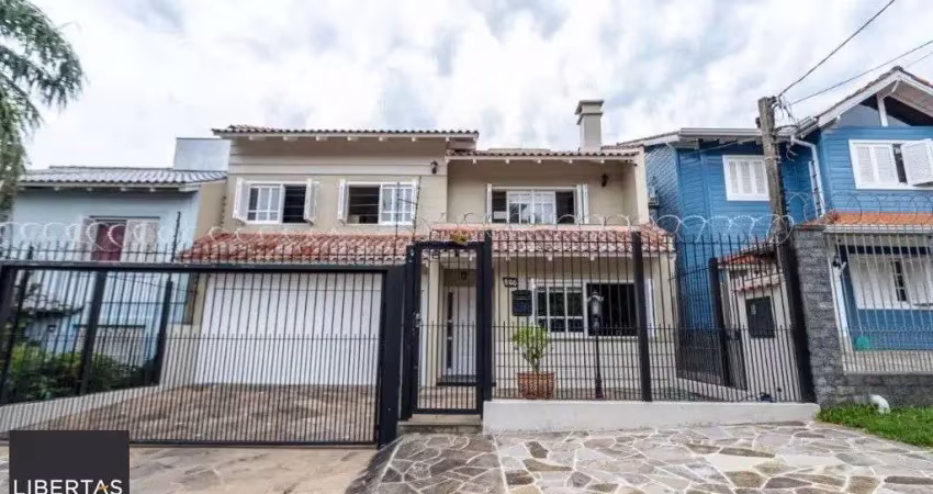 Casa com 4 quartos à venda na Avenida Cai, 865, Cristal, Porto Alegre