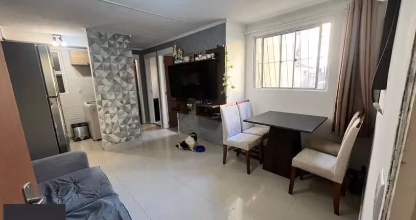 Apartamento térreo com 2 dormitórios semi mobiliado