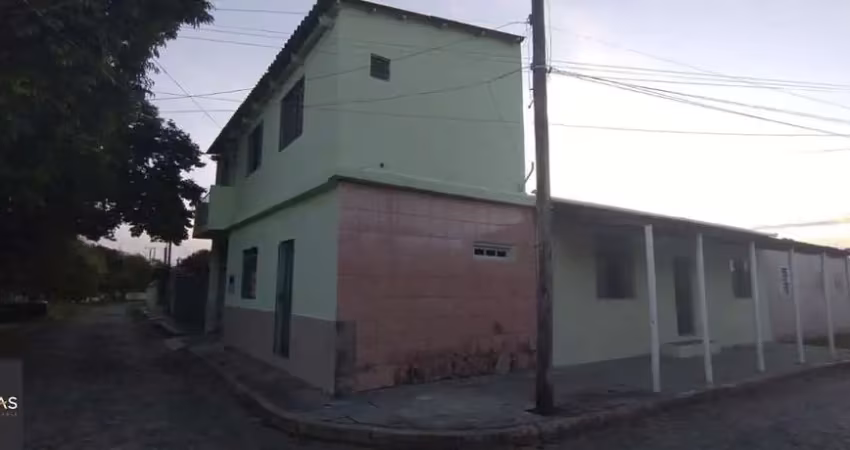 Casa com 4 quartos à venda na Rua Álvaro Difini, 105, Restinga, Porto Alegre