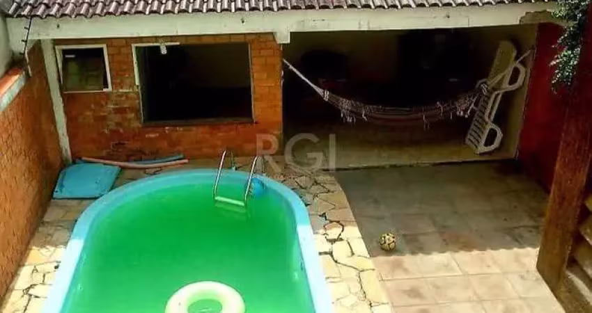 Casa  com piscina 3 dormitórios e 2 costa e silva zona norte de porto alegre