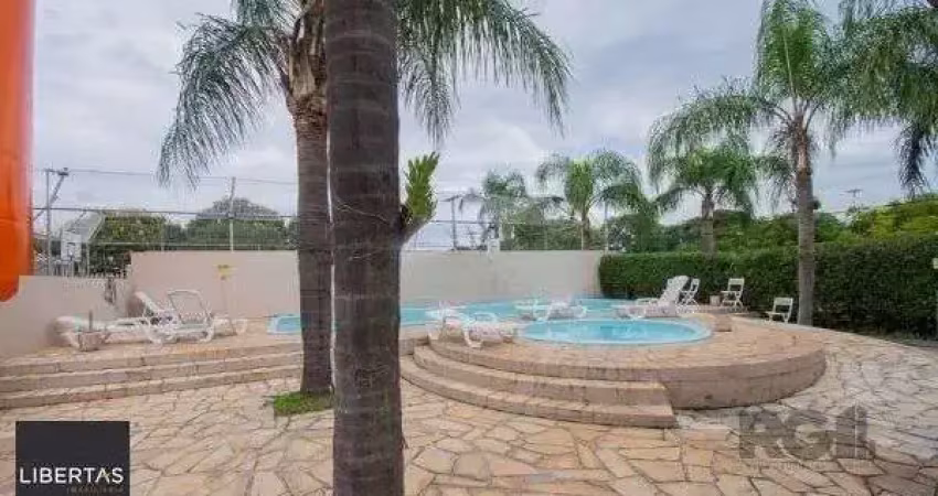 Casa condomínio no humaitá de 3 dormitórios e vaga para alugar