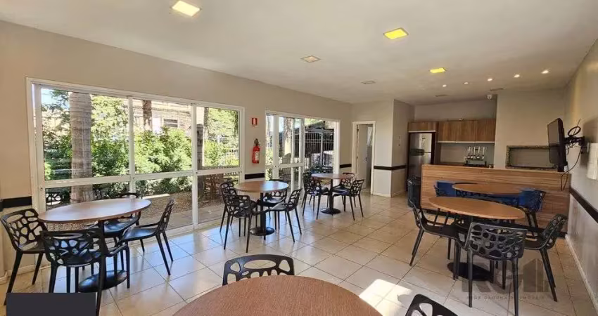 Apartamento 2 dormitórios com vaga coberta e elevador perto da puc