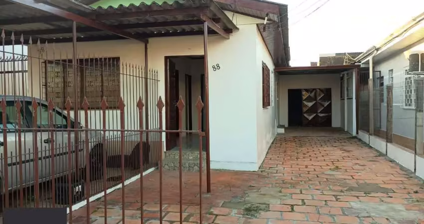 Casa com 3 quartos à venda na Rua Primeiro de Maio, 86, Vila Veranópolis, Cachoeirinha