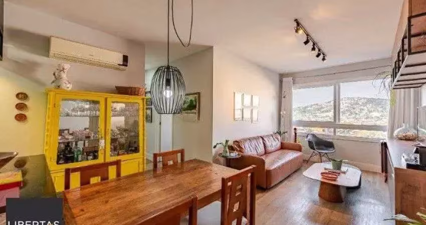 Apartamento de 3 dormitórios, sendo 1 suíte, com churrasqueira, 2 vagas de garagem cobertas, infra completa.