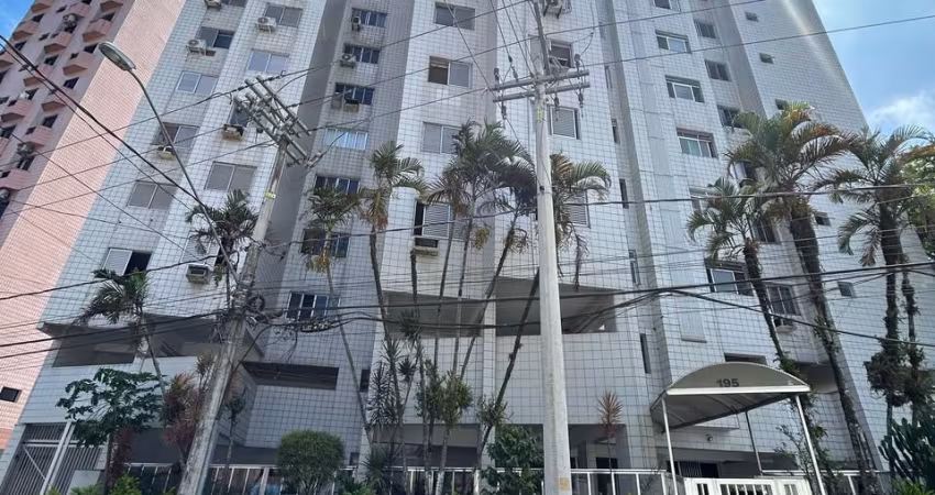 ÚNICO - 2 DORMITÓRIOS, 2 BANHEIROS EM PRÉDIO COM PISCINA
