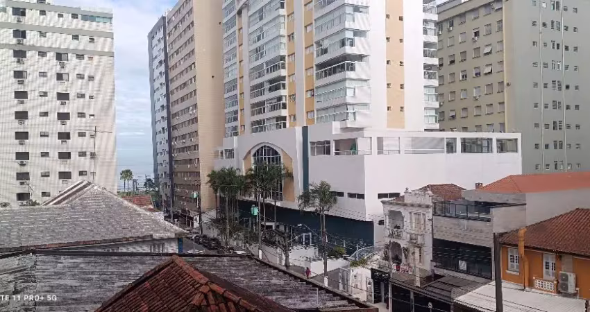 2 dormitórios com dependencia completa de serviço no embaré com vista mar na quadra da praia!