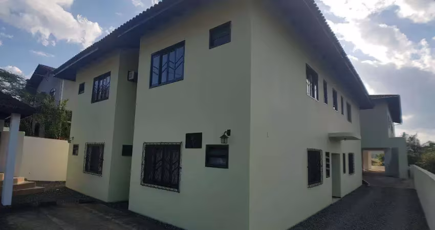 Apartamento com 1 dormitório para alugar, 38 m² por r$ 1.250,00 + taxas/mês - bom retiro - joinville/sc
