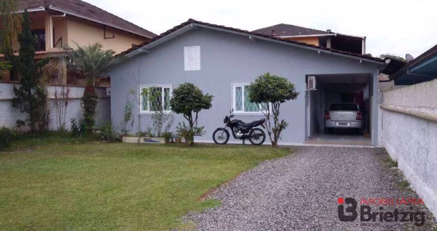 Casa com 3 dormitórios à venda, 116 m² por R$ 460.000,00 - Jardim Sofia - Joinville/SC