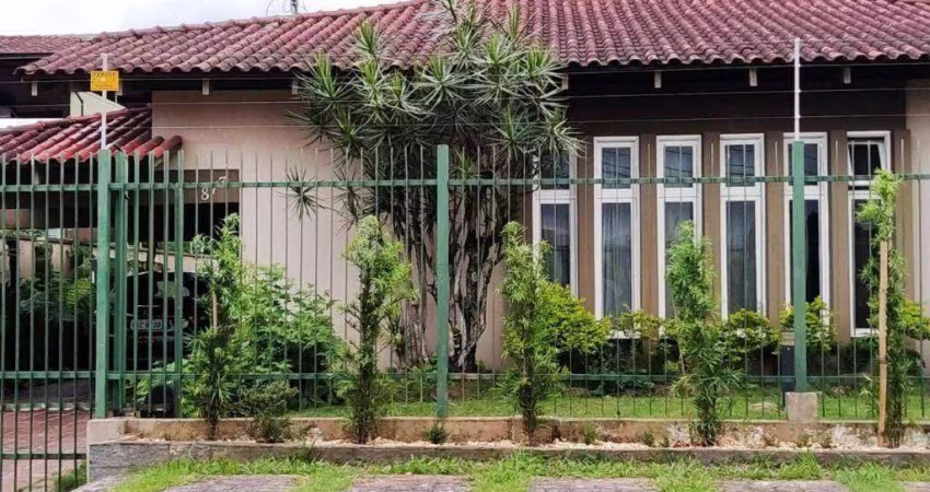 Casa com 4 dormitórios à venda, 264 m² por R$ 790.000,00 - Bucarein - Joinville/SC