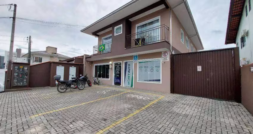 Apartamento com 2 dormitórios para alugar, 65 m² por r$ 1.650+taxas/mês - bom retiro - joinville/sc