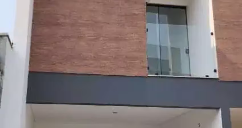 Casa com 3 quartos à venda na Rua Treze de Maio, 78, Iririú, Joinville