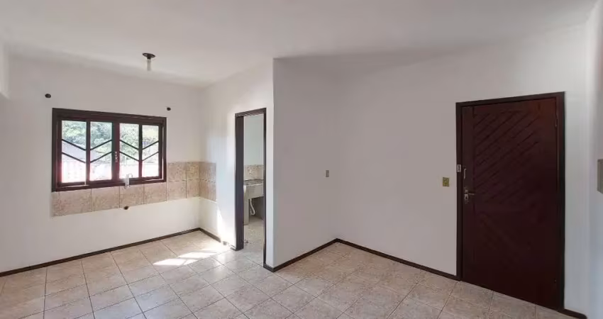 Apartamento com 1 dormitório para alugar, 38 m² por r$ 1.250 + taxas/mês - bom retiro - joinville/sc