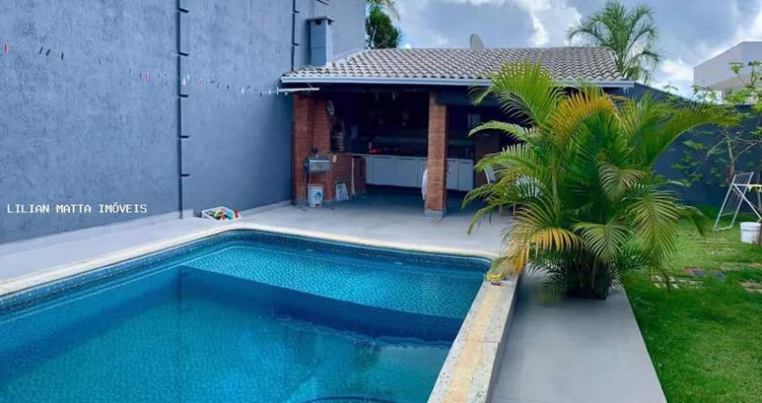 Casas 3 e 4 Quartos para Venda em Juiz de Fora, São Pedro, 4 dormitórios, 1 suíte, 3 banheiros, 4 vagas