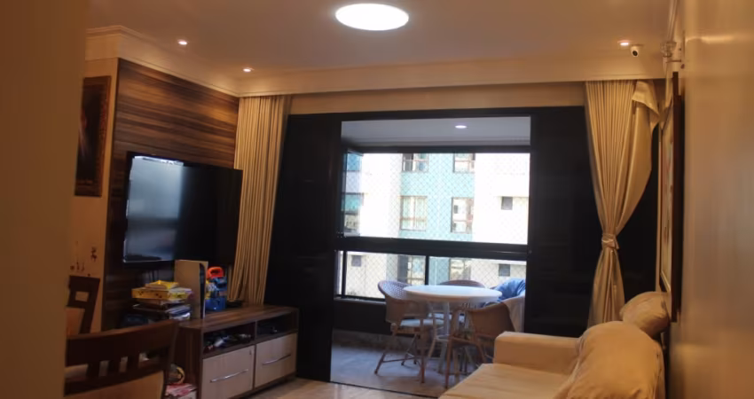 Vendo ótimo apartamento de 2 Quartos no Costa Azul