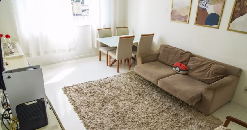 Vendo apartamento de 3 quartos mais dependência