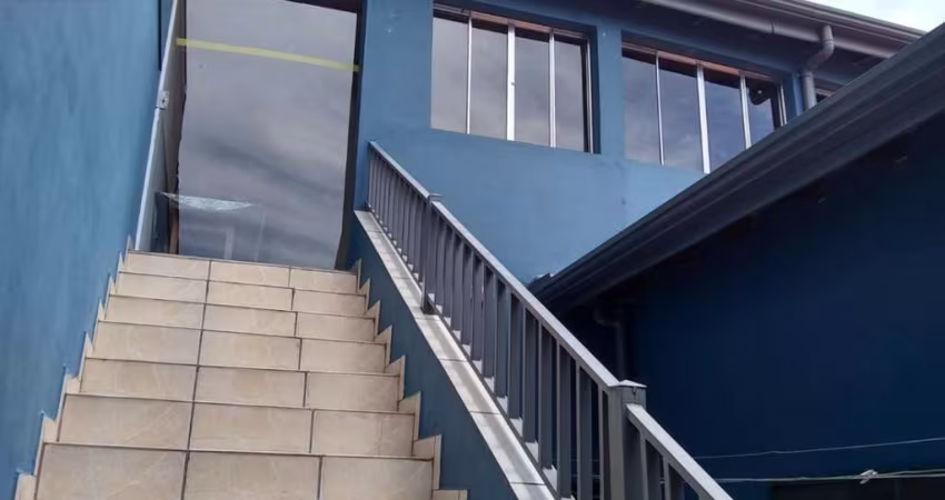 Casa para Venda em Pinhalzinho, Centro, 4 dormitórios, 2 suítes, 3 banheiros, 3 vagas