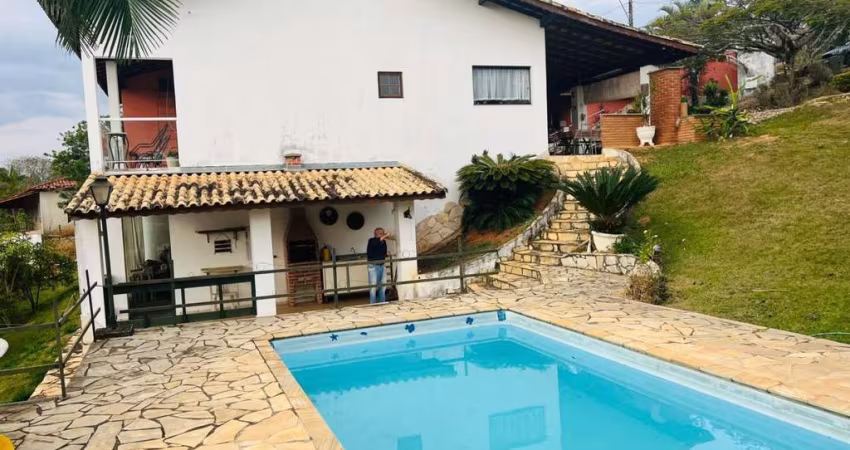 Chácara para Venda em Pinhalzinho, Zona Rural, 4 dormitórios, 2 suítes, 4 banheiros, 2 vagas