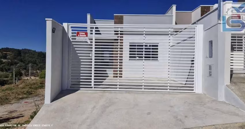 Casa para venda em pinhalzinho, centro, 2 dormitórios, 1 suíte, 2 banheiros, 2 vagas