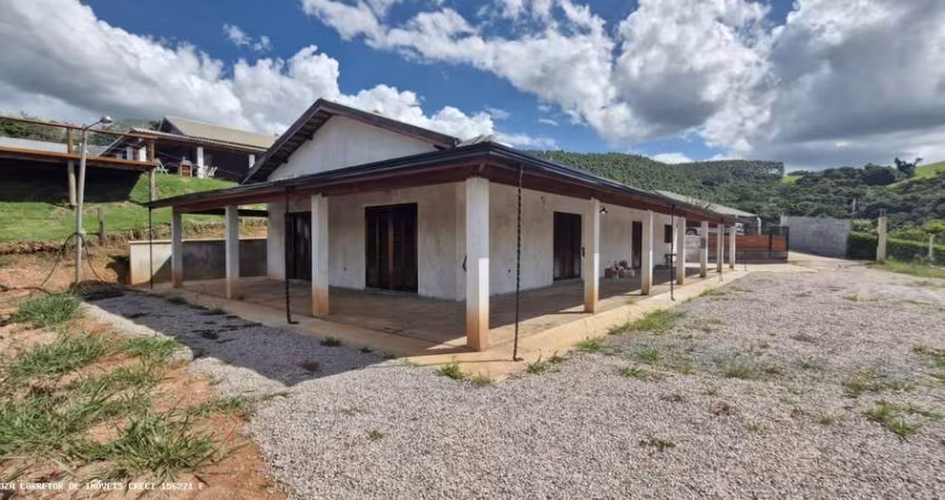 Chácara para Venda em Pinhalzinho, Zona Rural, 3 dormitórios, 2 suítes, 3 banheiros, 2 vagas
